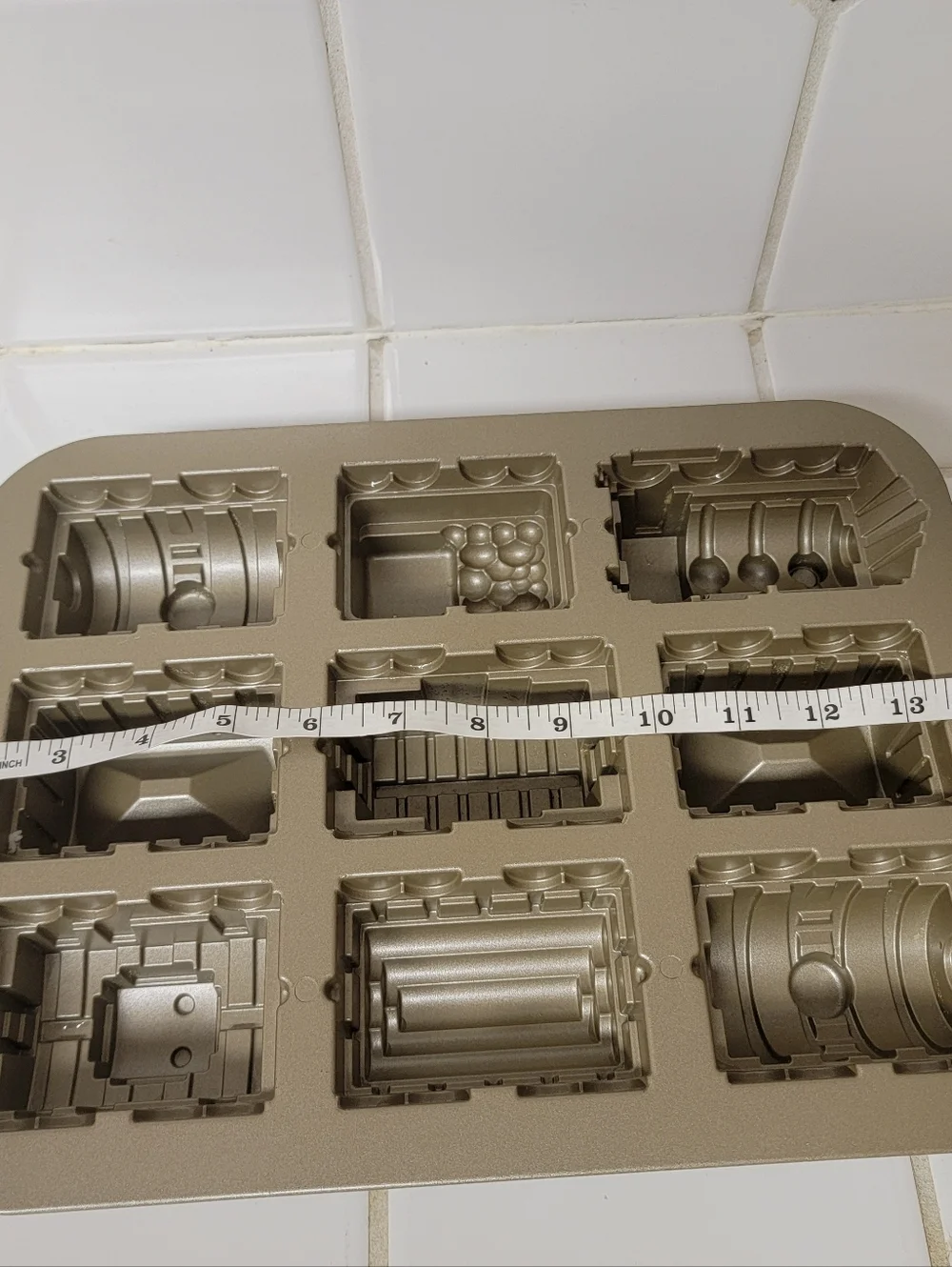 Williams Sonoma Railway 3D Train Cake Pan